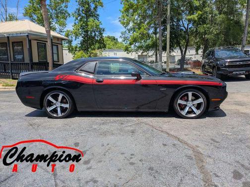 Pitch Black Clearcoat 2016 Dodge Challenger R/T