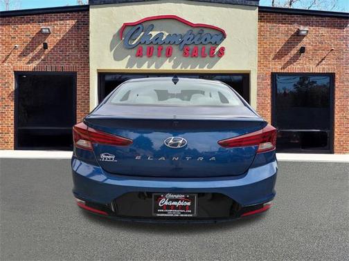 2020 Hyundai ELANTRA SEL