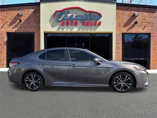2018 Toyota Camry XLE