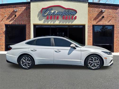 2021 Hyundai SONATA SEL