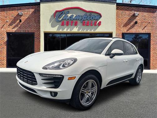 2018 Porsche Macan Base