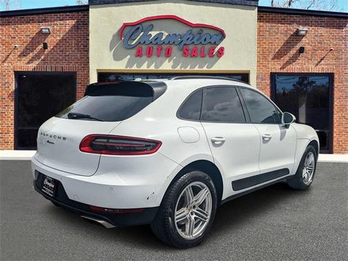 2018 Porsche Macan Base