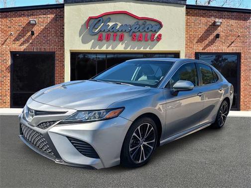 2019 Toyota Camry XLE