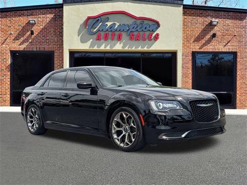 2018 Chrysler 300 Touring