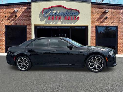 2018 Chrysler 300 Touring