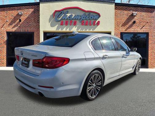 2020 BMW 530 i