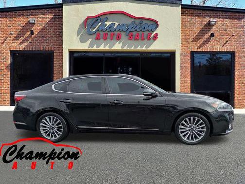 2017 Kia Cadenza Premium