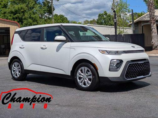 Snow White Pearl 2021 Kia Soul LX