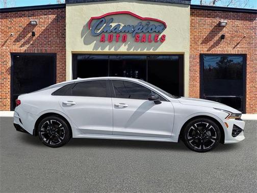 2022 Kia K5 GT-Line