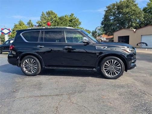 2018 INFINITI QX80 Base