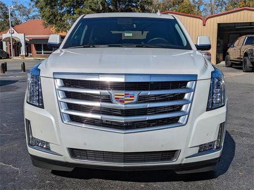 2018 Cadillac Escalade Luxury