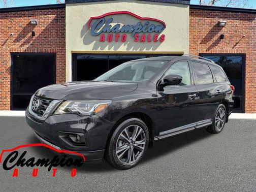 2017 Nissan Pathfinder Platinum