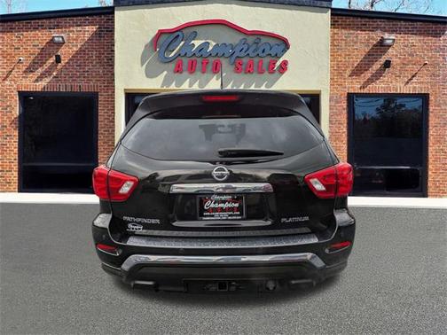 2017 Nissan Pathfinder Platinum