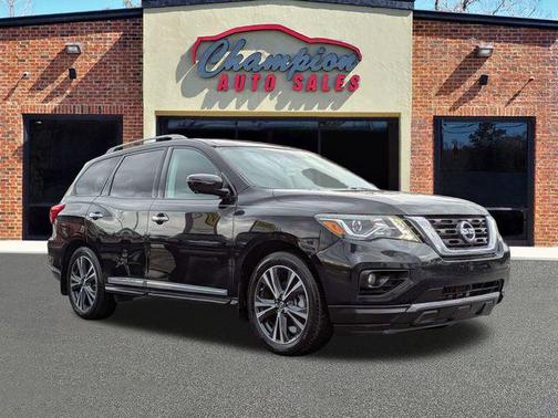 2017 Nissan Pathfinder Platinum