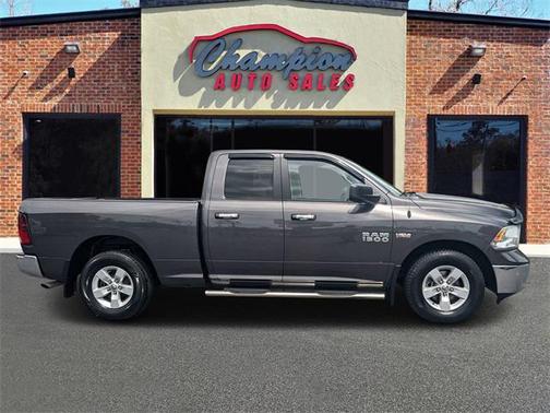 2015 RAM 1500 SLT