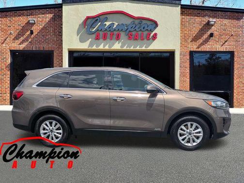 Dragon Brown 2019 Kia Sorento LX