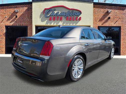 2017 Chrysler 300C Base