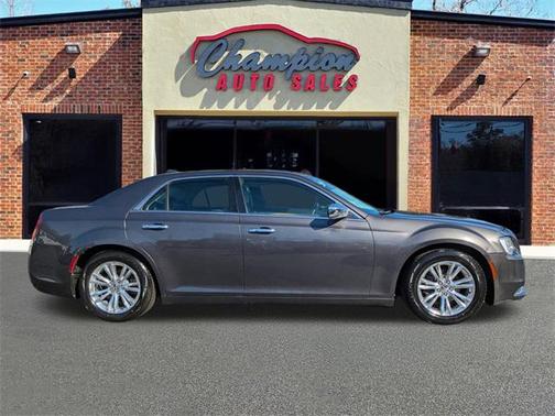 2017 Chrysler 300C Base