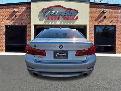 2019 BMW 530 i