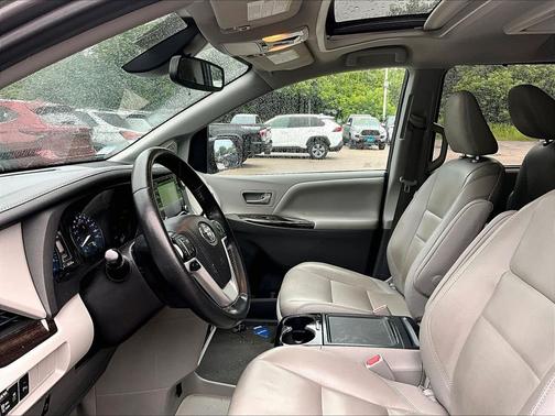 Predawn Gray Mica 2020 Toyota Sienna XLE Premium