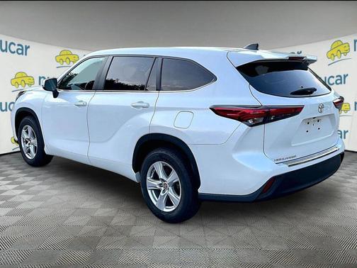 Wind Chill Pearl 2023 Toyota Highlander L