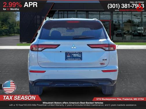 White 2025 Mitsubishi Outlander PHEV