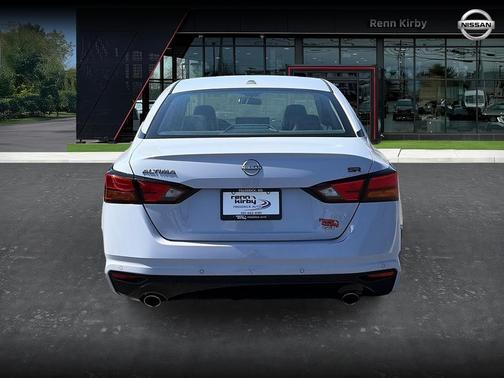 Gray Sky Pearl 2024 Nissan Altima 2.5 SR
