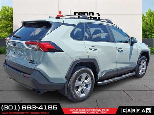 2022 Toyota RAV4 Hybrid XLE