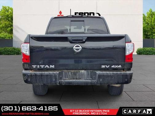 2022 Nissan Titan SV