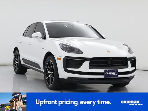 White 2024 Porsche Macan