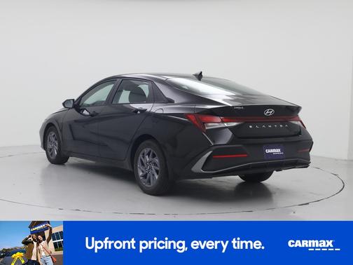 Black 2024 Hyundai ELANTRA SEL