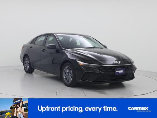 Black 2024 Hyundai ELANTRA SEL