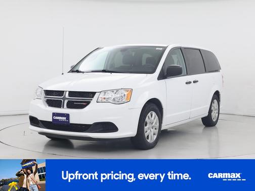White 2019 Dodge Grand Caravan SE