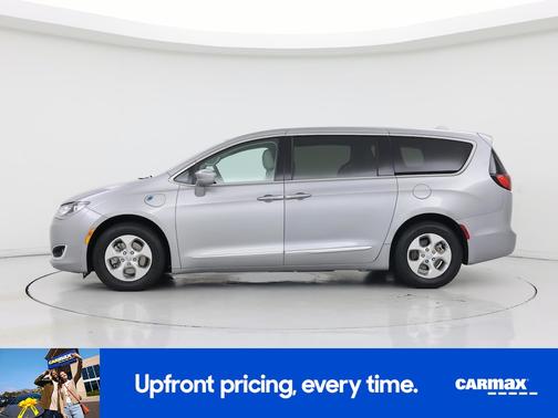 2017 Chrysler Pacifica Hybrid Touring