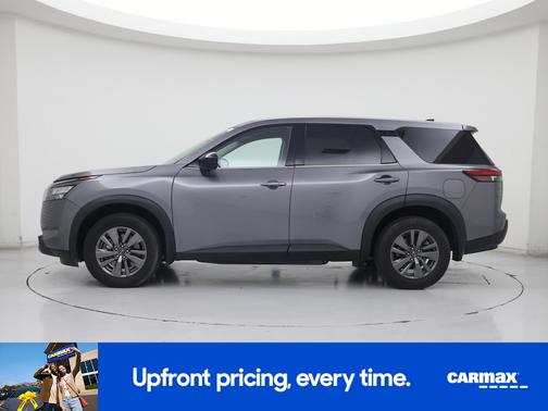 2023 Nissan Pathfinder S