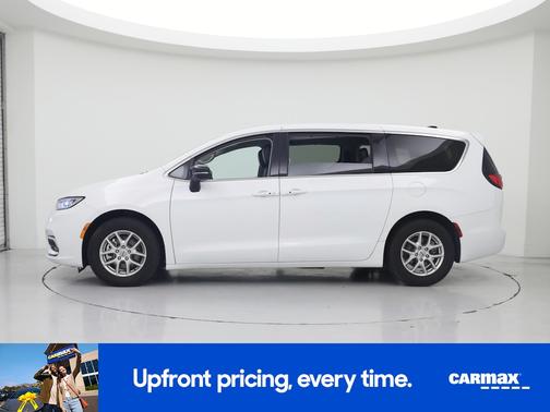 White 2024 Chrysler Pacifica Touring L