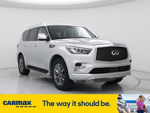 2022 INFINITI QX80 Luxe