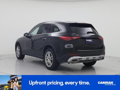 Black 2023 Mercedes-Benz GLC 300