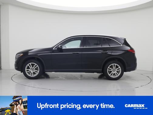 Black 2023 Mercedes-Benz GLC 300