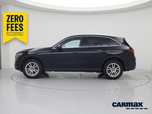 Black 2023 Mercedes-Benz GLC 300