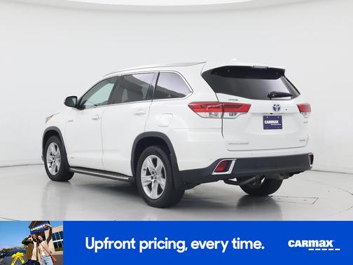 White 2019 Toyota Highlander Hybrid Limited