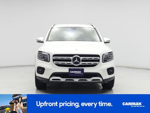 White 2022 Mercedes-Benz GLB 250