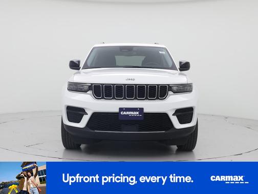 White 2023 Jeep Grand Cherokee Laredo