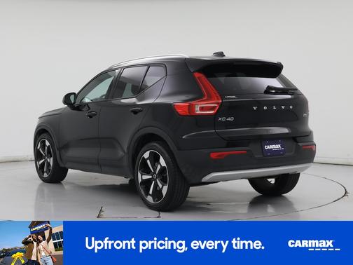 2020 Volvo XC40 T5 Momentum
