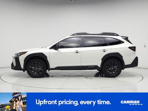 White 2025 Subaru Outback Onyx Edition XT