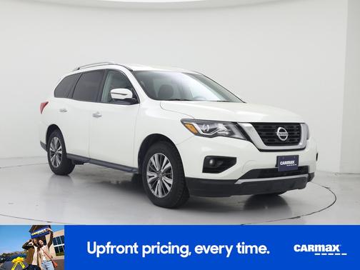 White 2020 Nissan Pathfinder SL