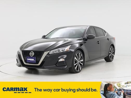 2022 Nissan Altima SR