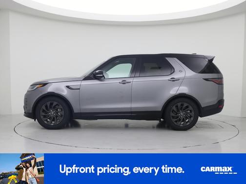 Gray 2024 Land Rover Discovery SE Dynamic
