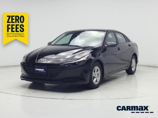Black 2023 Hyundai ELANTRA SE