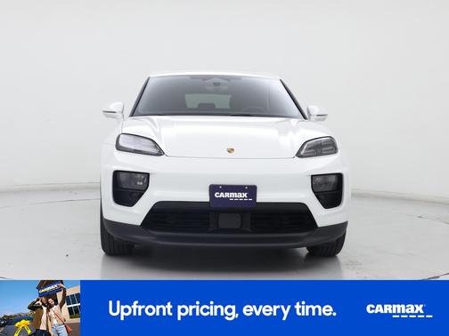 2025 Porsche Macan 4S